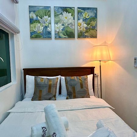 Studio Two Condominium, Alabang - Gold Fiber Wi-Fi -Netflix Ready Muntinlupa City Exterior photo