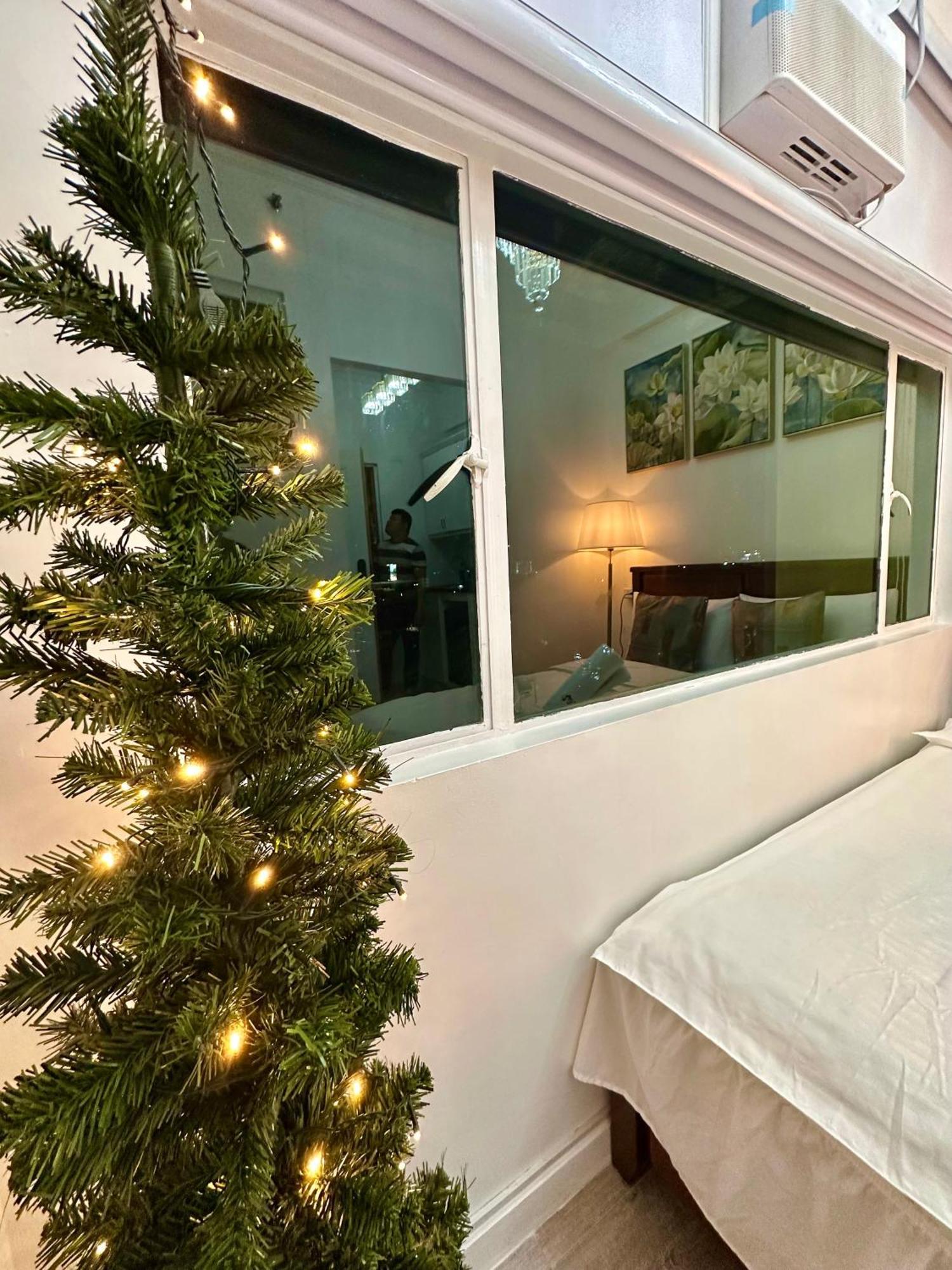 Studio Two Condominium, Alabang - Gold Fiber Wi-Fi -Netflix Ready Muntinlupa City Exterior photo